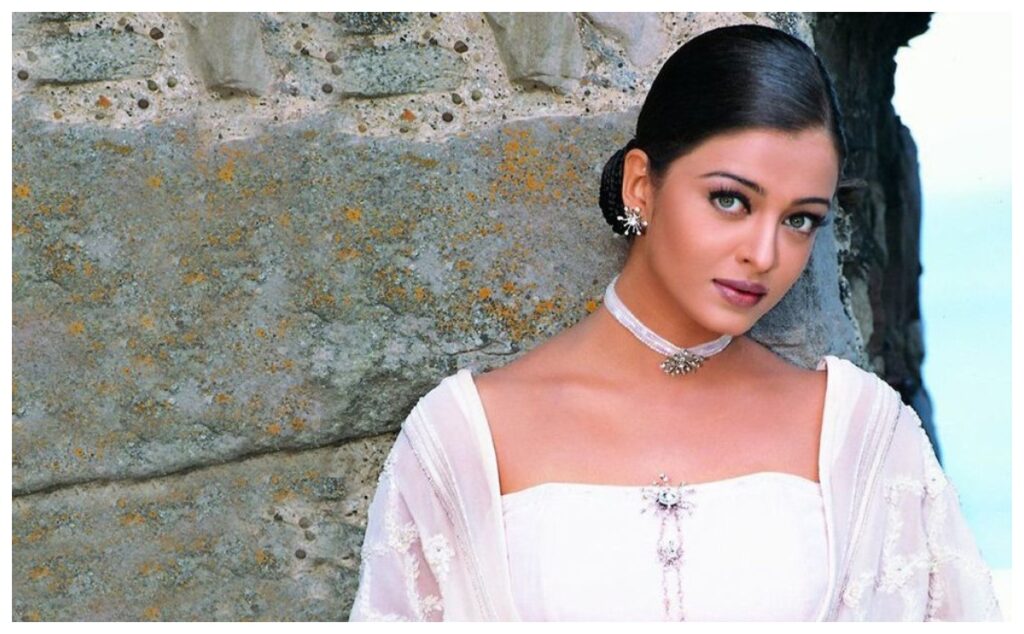  Aishwarya Rai Young Age Photo